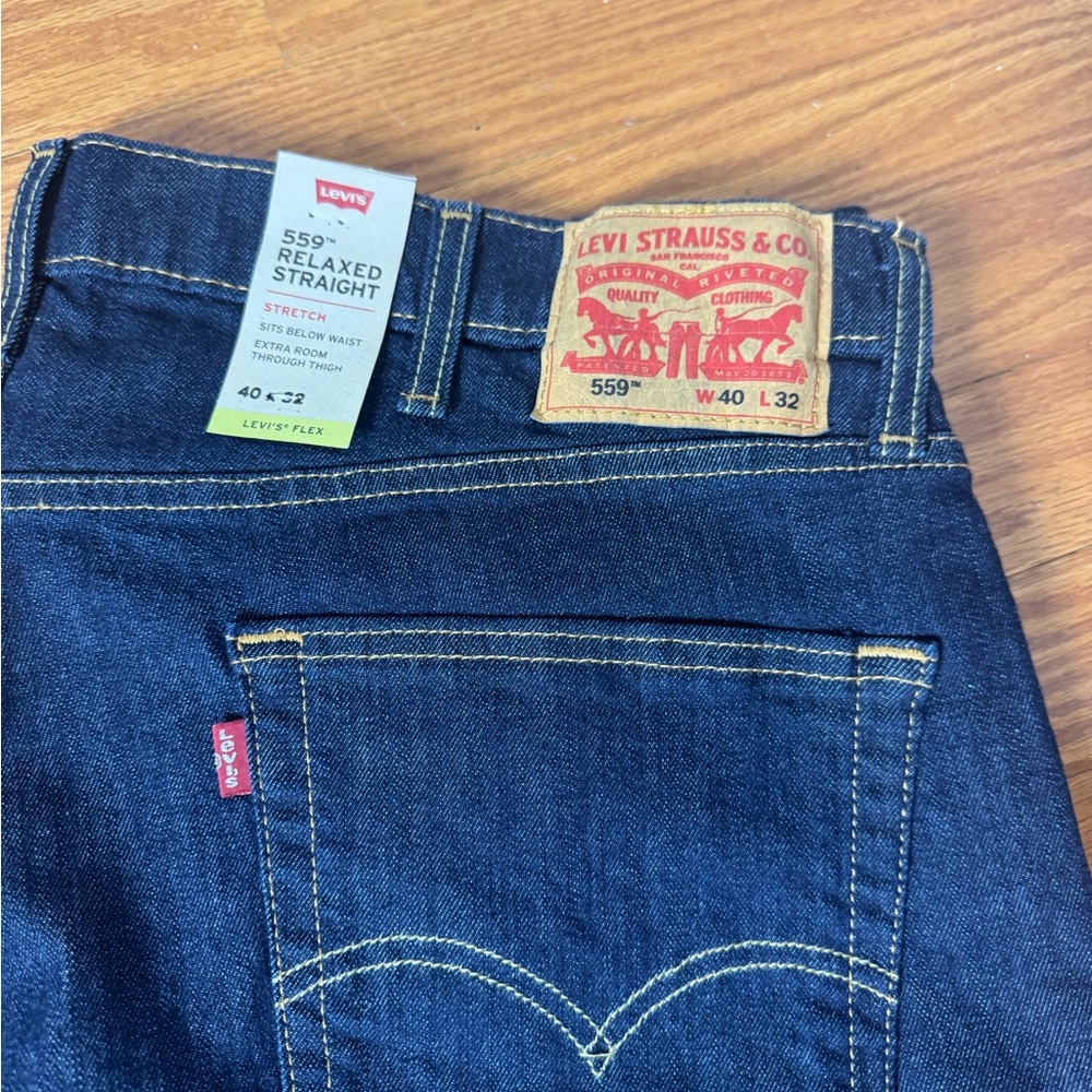 NWT Levi’s 559 Relaxed Straight stretch Dark Blue Jeans 40x32 - Picture 5 of 8